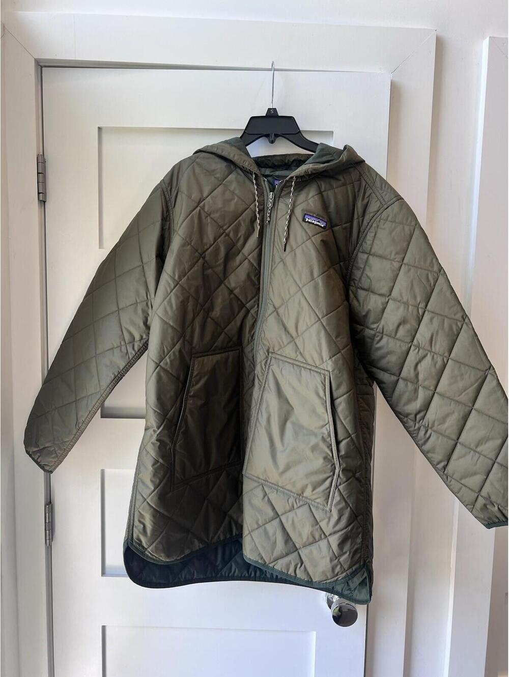 $279 Patagonia Women's Diamond Quilted Parka Size XL Basin Green - Picture 3 of 11